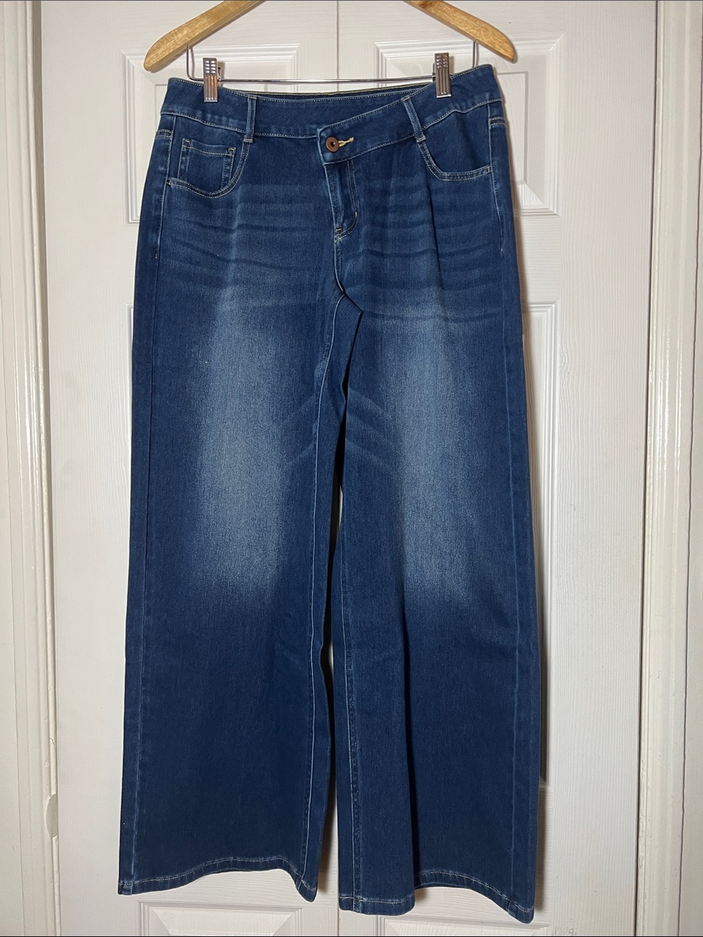 NWT Halara Wide Leg Flex Denim Women’s Medium